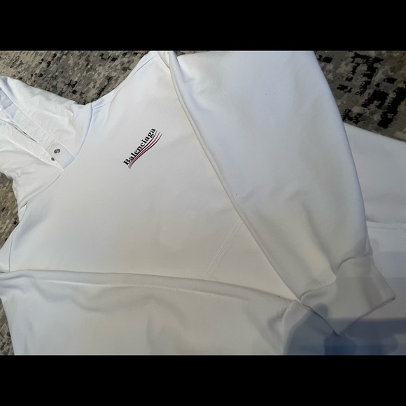 Sweater - Picture 5 of 5